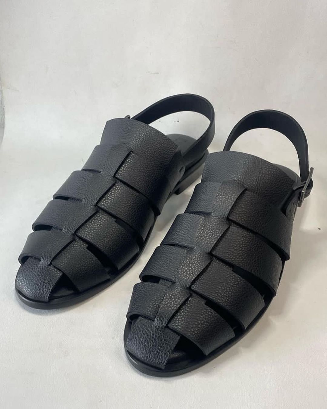 Osi Sandals